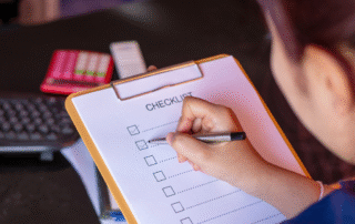 od chaosu do przewidywalnej hali